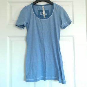 Lululemon light blue striped shirt size 2